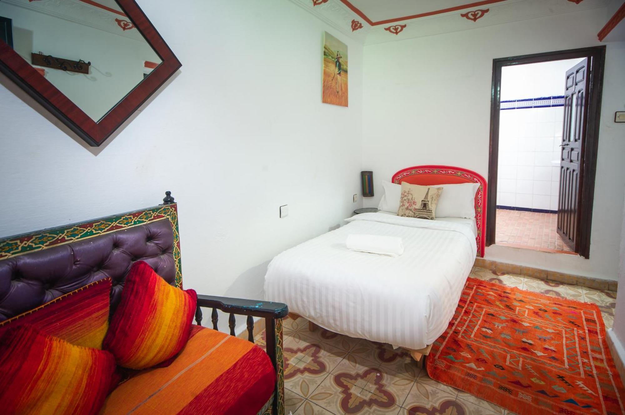 Dar Chourafa Riad Чефчауен Екстериор снимка
